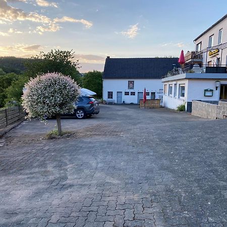 Sabine'S Gaestehaus Übereisenbach エクステリア 写真