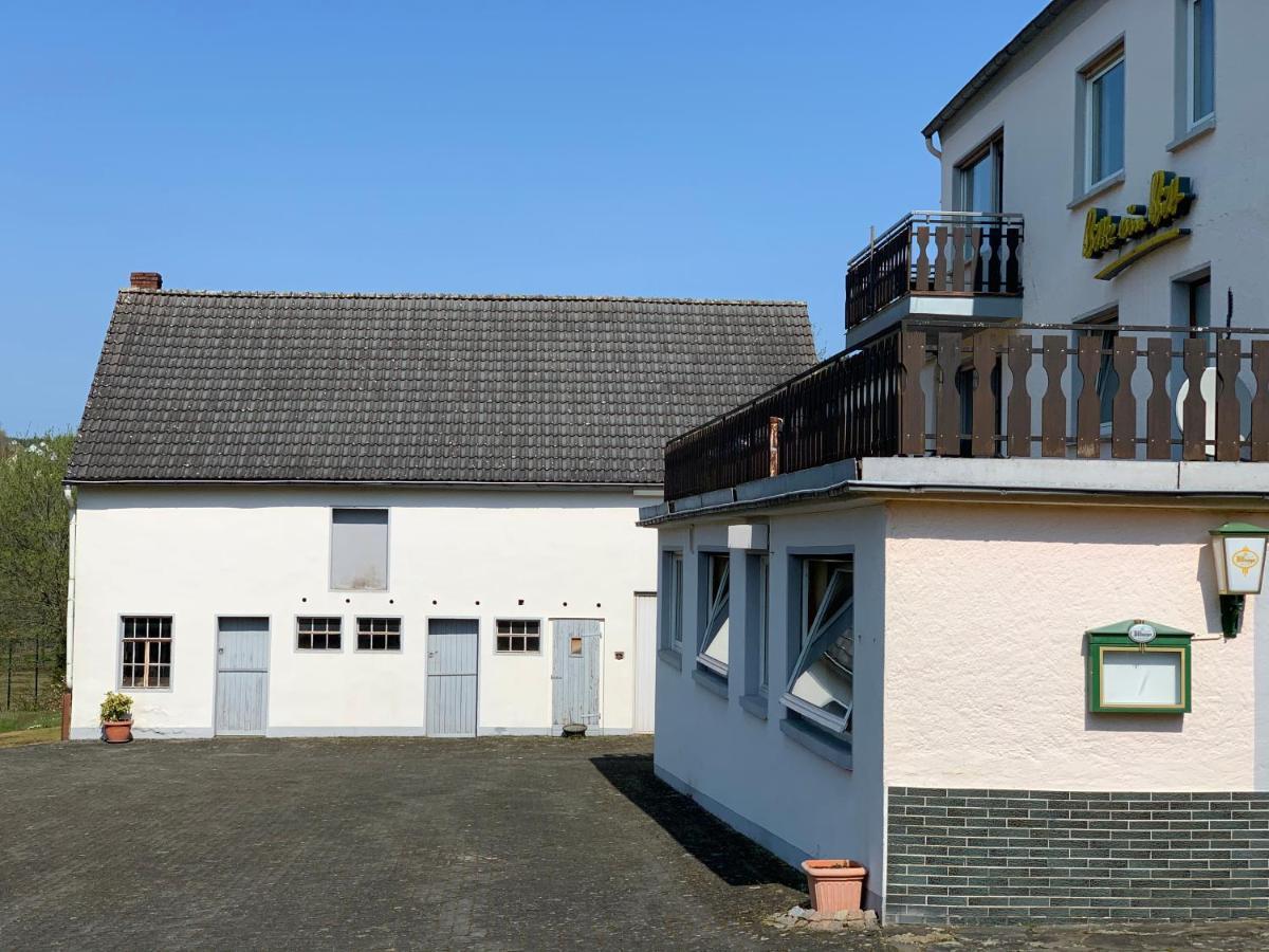 Sabine'S Gaestehaus Übereisenbach エクステリア 写真