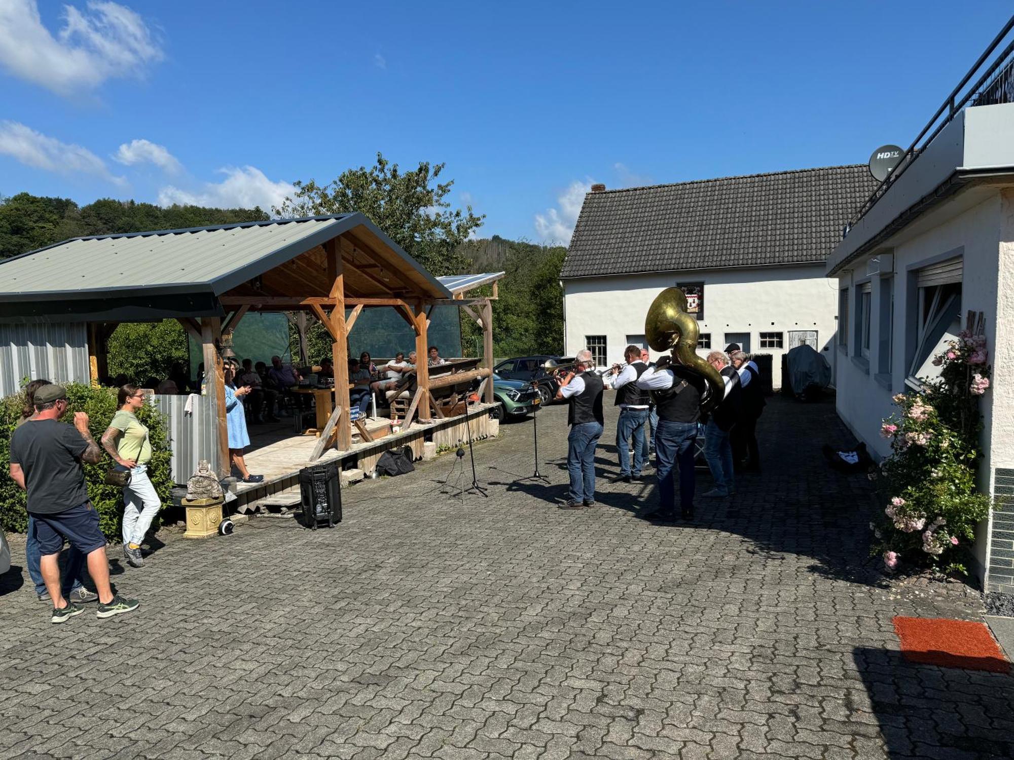 Sabine'S Gaestehaus Übereisenbach エクステリア 写真